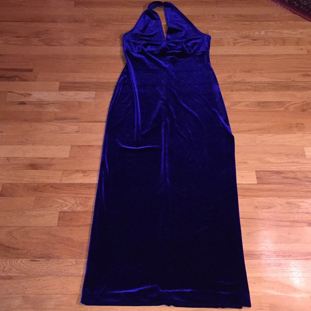 Niki Livas ELEGANT Navy velvet stretch halter maxi